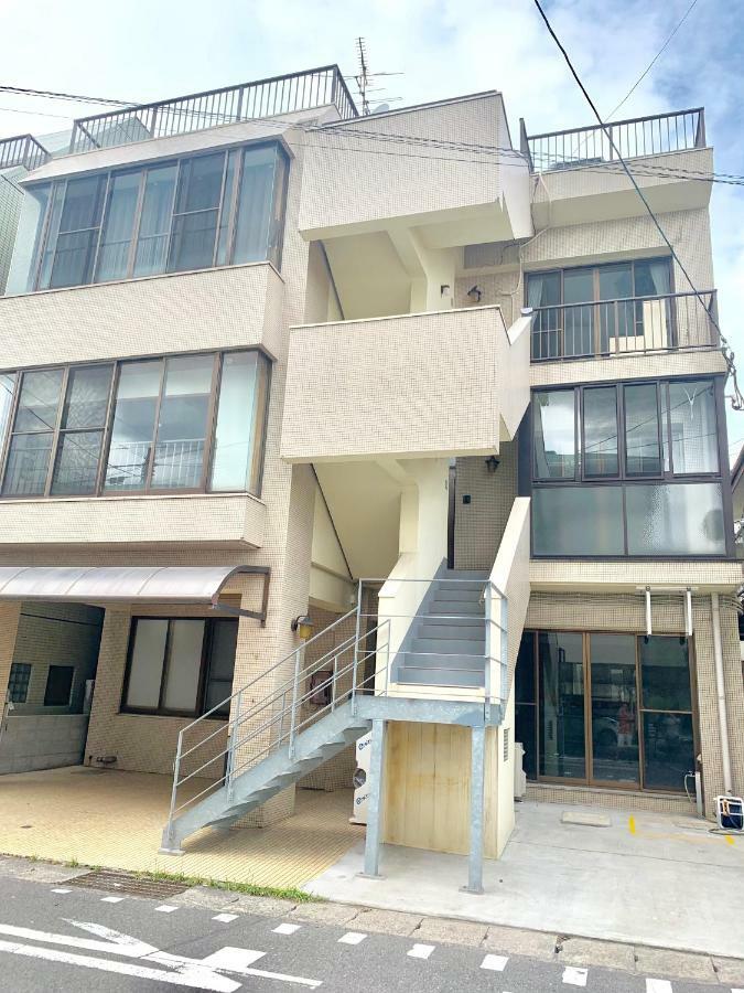 הוילה קאגושימה ガナダン中央駅 2F 無料駐車場 מראה חיצוני תמונה